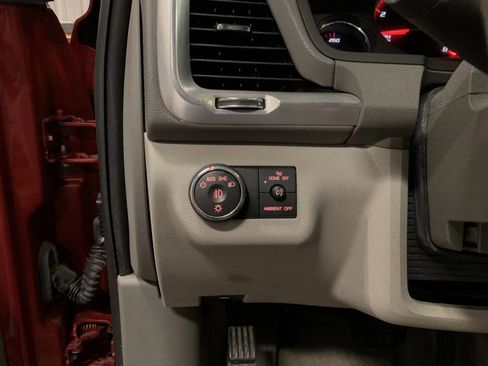 Used 2013 GMC Acadia SLT image 26