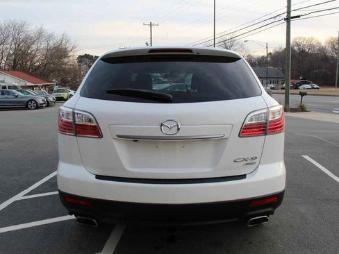 Used 2010 MAZDA CX-9 Touring w/ Moonroof & Bose Audio Pkg image 5