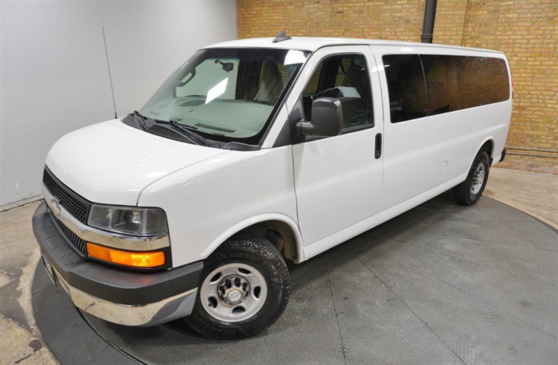 Used 2016 Chevrolet Express 3500 LT w/ LT Preferred Equipment Group RWD image 2
