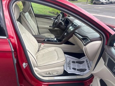 Used 2017 Ford Fusion Platinum AWD/4WD image 14