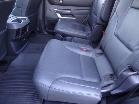 Used 2024 Toyota Sequoia Platinum AWD/4WD image 8