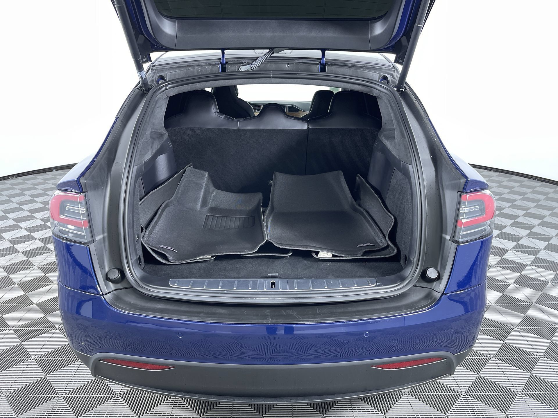 Used 2018 Tesla Model X 75D AWD/4WD image 25