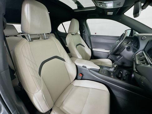 Used 2024 Lexus UX 250h F Sport image 33