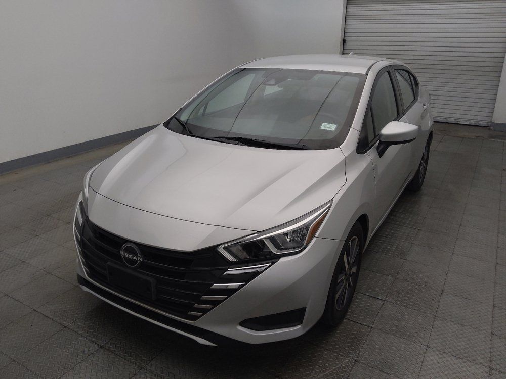 Used 2023 Nissan Versa SV FWD image 15