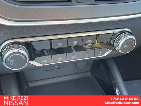 New 2025 Nissan Altima 2.5 SR image 18