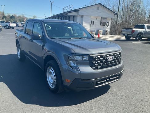 New 2026 Ford Maverick XL image 3