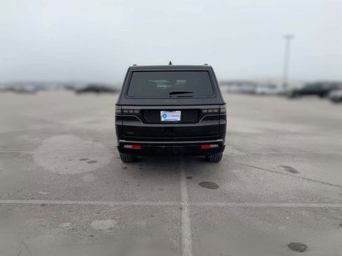 New 2026 Jeep Grand Wagoneer L Limited image 10