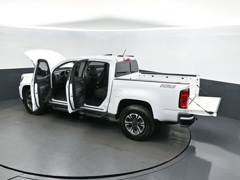 Used 2022 Chevrolet Colorado Z71 image 2