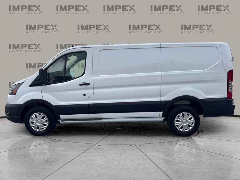 Used 2025 Ford Transit 250 Low Roof w/ Exterior Upgrade Package RWD image 2