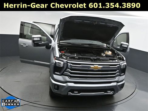 Used 2024 Chevrolet Silverado 2500 High Country image 52