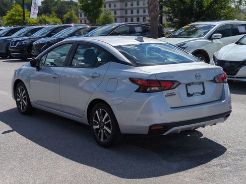Certified 2025 Nissan Versa SV FWD image 6