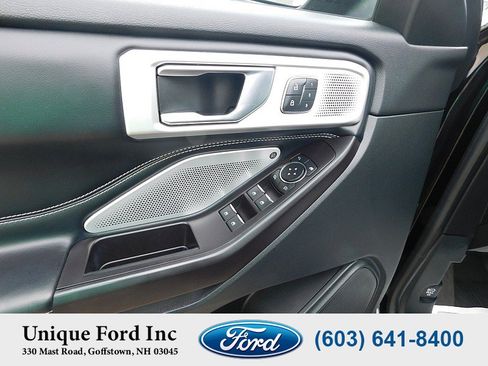 Used 2020 Ford Explorer ST w/ Premium Technology Package image 17