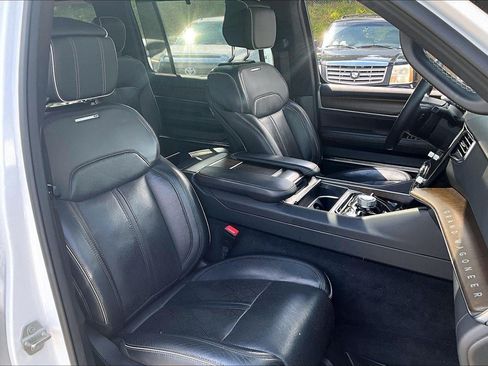 Used 2023 Jeep Grand Wagoneer L Series II AWD/4WD image 7