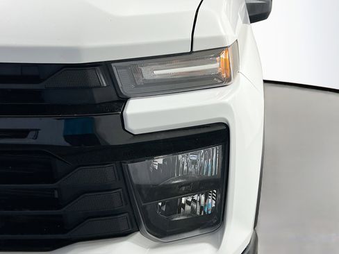 Used 2025 Chevrolet Silverado 2500 W/T w/ WT Convenience Package image 11