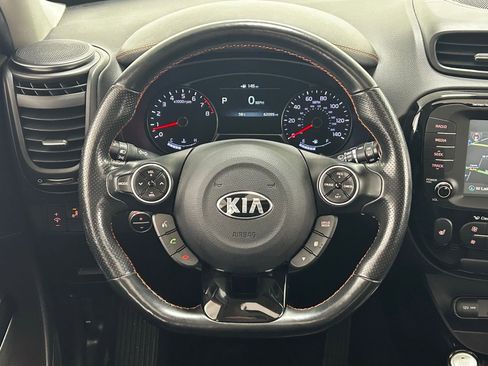 Used 2018 Kia Soul ! w/ Tech Package FWD image 12