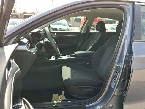Used 2021 Kia K5 LXS image 13