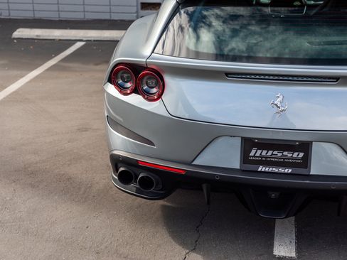 Used 2018 Ferrari GTC4Lusso T RWD image 28