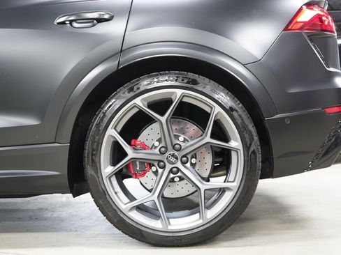 Used 2025 Audi RS Q8 performance AWD/4WD image 39