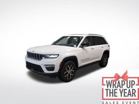 Used 2023 Jeep Grand Cherokee Limited w/ Luxury Tech Group II image 9