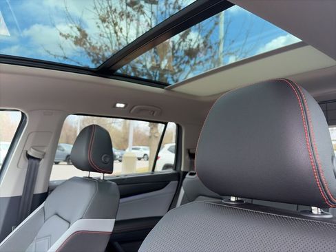 Used 2025 Volkswagen Atlas Peak Edition SE image 22