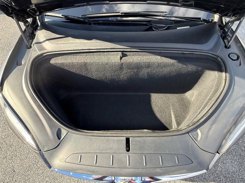 Used 2020 Tesla Model X Long Range image 44