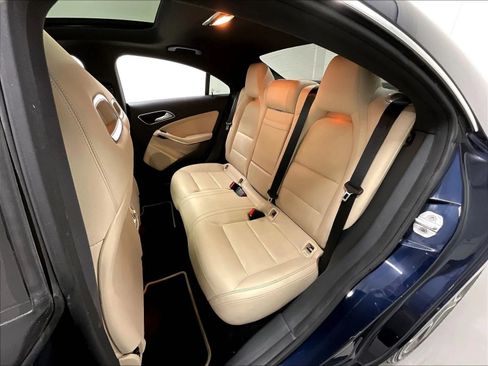 Used 2017 Mercedes-Benz CLA 250 image 15