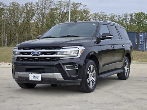 Used 2024 Ford Expedition Limited AWD/4WD image 4