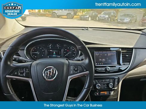 Used 2022 Buick Encore Preferred image 12