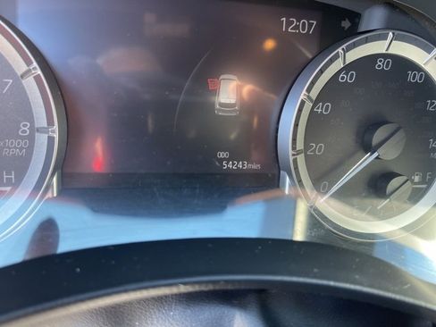 Used 2023 Toyota Highlander XSE image 8