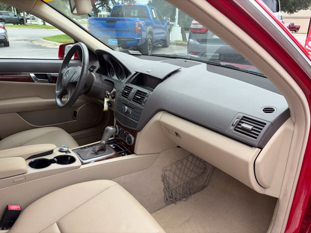 Used 2011 Mercedes-Benz C 300 Sedan image 11