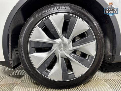 Used 2023 Tesla Model Y Long Range AWD/4WD image 28