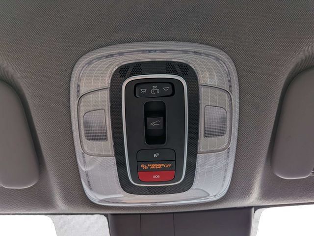 Used 2025 Hyundai Elantra SEL FWD image 23