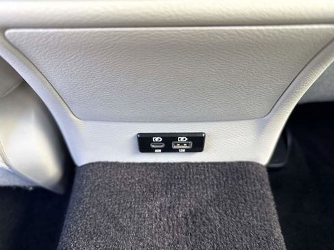 Used 2023 INFINITI Q50 Sensory image 16