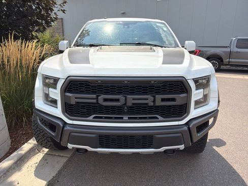 Used 2018 Ford F150 Raptor w/ Equipment Group 802A Luxury AWD/4WD image 3