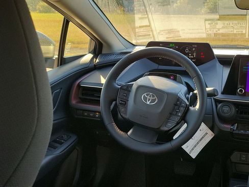 New 2026 Toyota Prius SE image 25