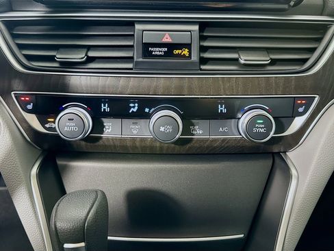 Used 2019 Honda Accord EX image 20