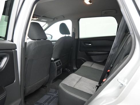 Used 2025 Nissan Rogue SV AWD/4WD image 26