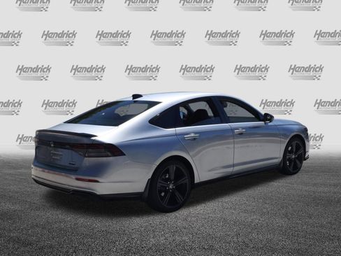 Used 2024 Honda Accord Sport image 9
