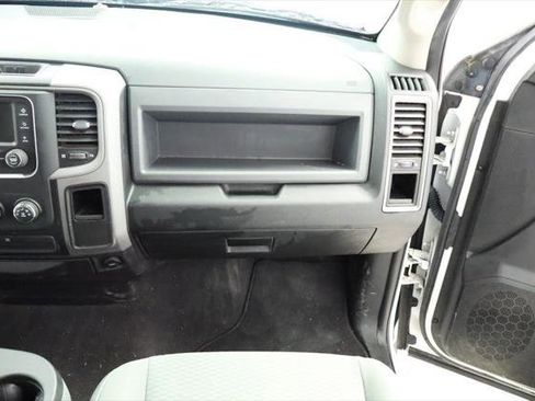 Certified 2018 RAM 1500 Express w/ Express Value Package AWD/4WD image 30