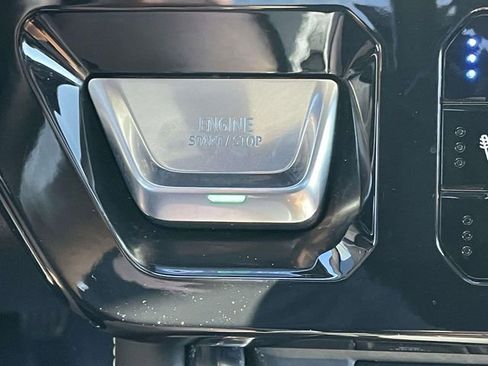 Used 2024 GMC Sierra 3500 Denali Ultimate image 19