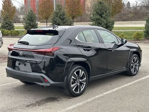 Used 2023 Lexus UX 250h AWD w/ Premium Package image 33