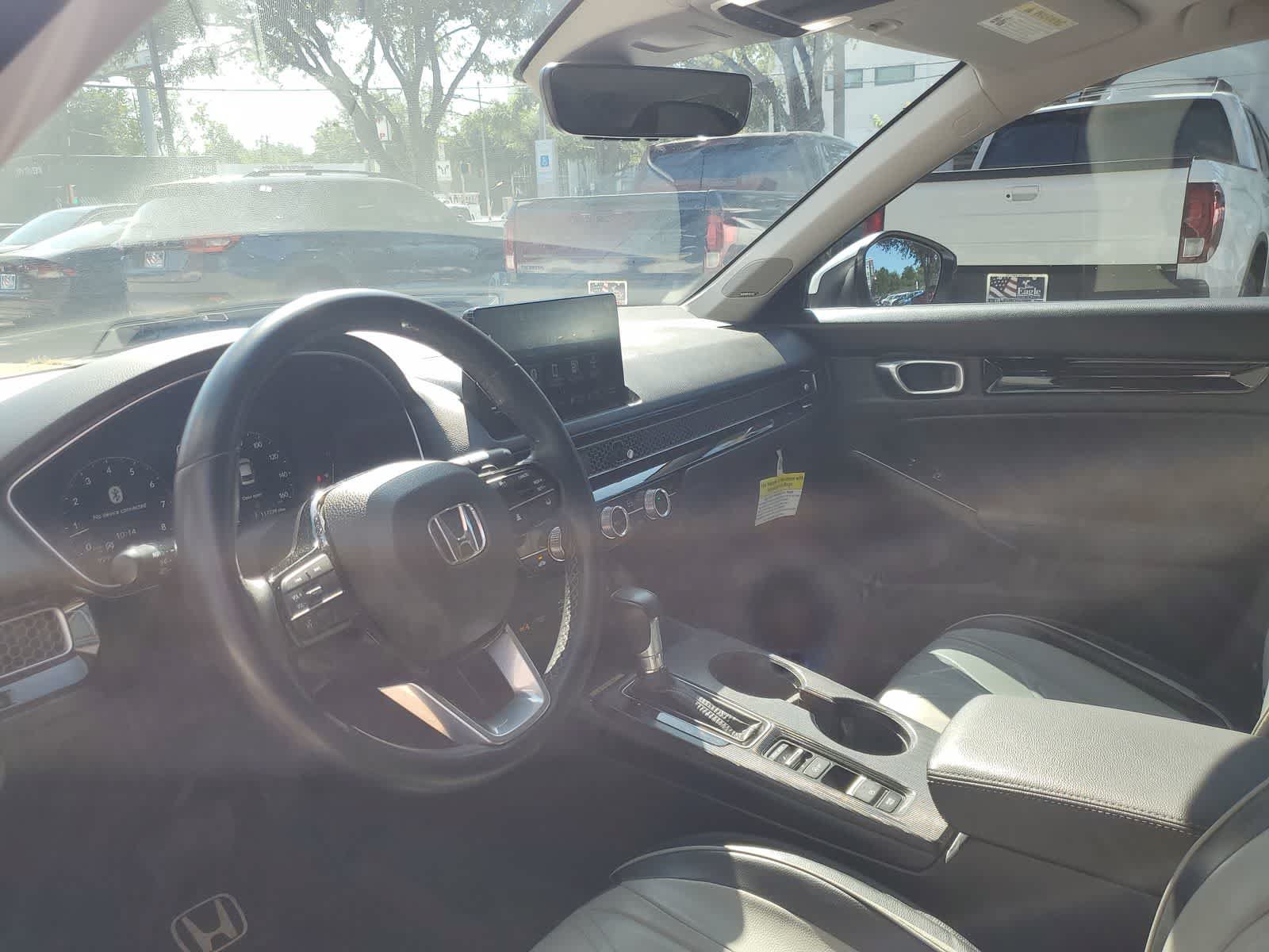 Used 2024 Honda Civic Touring image 2