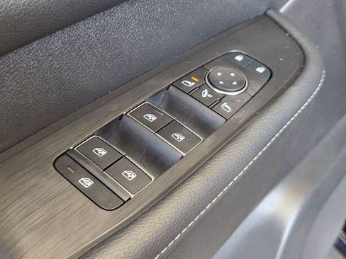 Used 2025 Nissan Armada Platinum Reserve AWD/4WD image 11