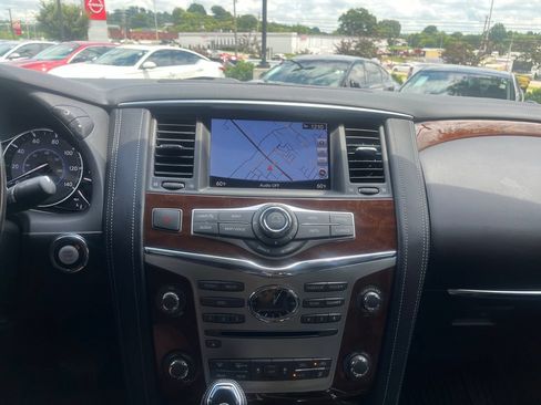 Used 2018 INFINITI QX80 4WD w/ Driver Assistance Package image 15