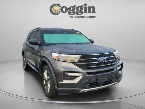 Used 2020 Ford Explorer XLT w/ Equipment Group 202A image 11