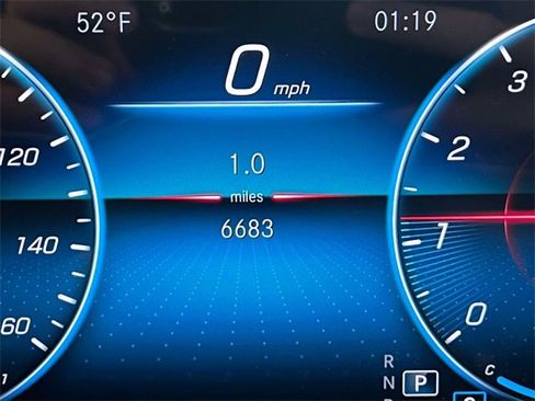 Used 2022 Mercedes-Benz GLB 250 4MATIC image 25