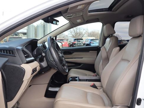 Used 2023 Honda Odyssey EX-L image 5