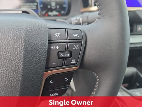 Certified 2025 Toyota Crown Platinum image 23