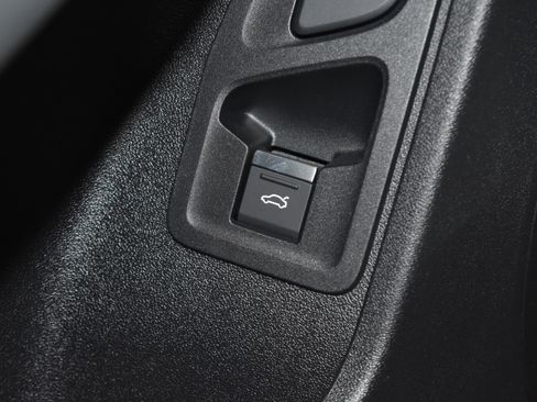 New 2026 Audi Q3 quattro 2.0T AWD/4WD image 6