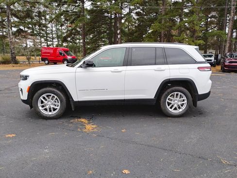 New 2025 Jeep Grand Cherokee Laredo X w/ Trailer Tow Package image 8